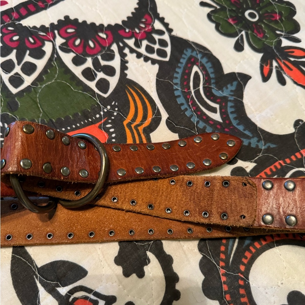 GAP GENUINE LEATHER BELT BROWN SILVERTONE STUDDED DETAIL D-RING BUCKLES ( L )